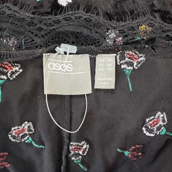 NWOT ASOS DESIGN Curve embroidered velvet midi slip dress with lace trim - Picture 7 of 8